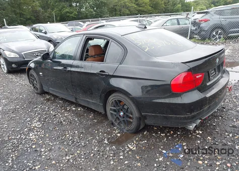 2011 BMW 328I xDrive z USA, uszkodzony, nr VIN WBAPK5C53BA654207